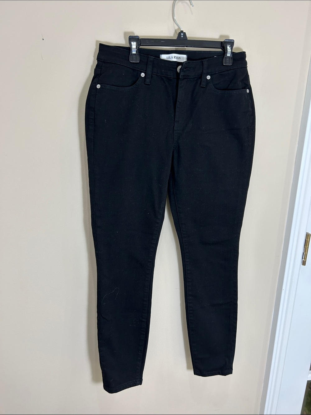 Lilla P Black Skinny Jeans - Classic Slim Fit